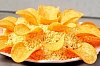 Крабовые чипсы – отличный ингредиент для салатов